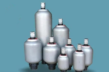 囊式蓄能器在液壓系統中的五個重要作用